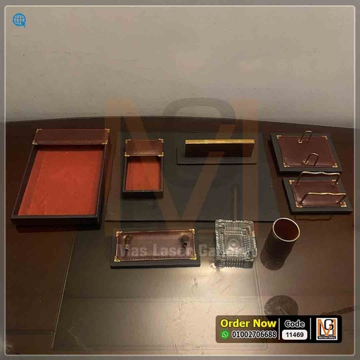 طقم مكتب جلد 2 لون نبيتي ( 9 قطع) *20* | 11469